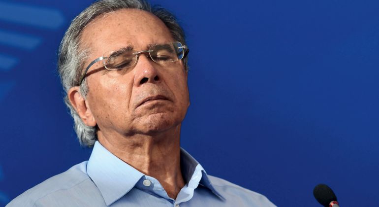 Ministério da Economia admite que PEC 32/20 é ‘exploratória’ e ‘hipotética’