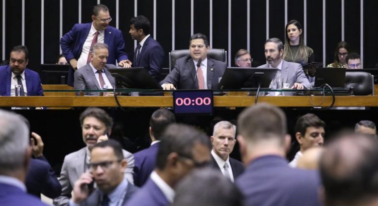 Nota de repúdio da Diretoria do Adufg-Sindicato ao retrocesso ambiental imposto pelo Congresso