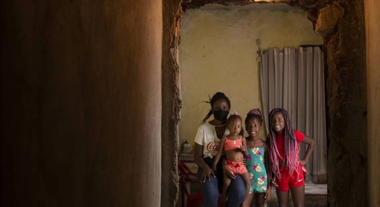 O Globo: Maioria dos alunos que moram em favelas ficou sem estudar na pandemia, mostra pesquisa