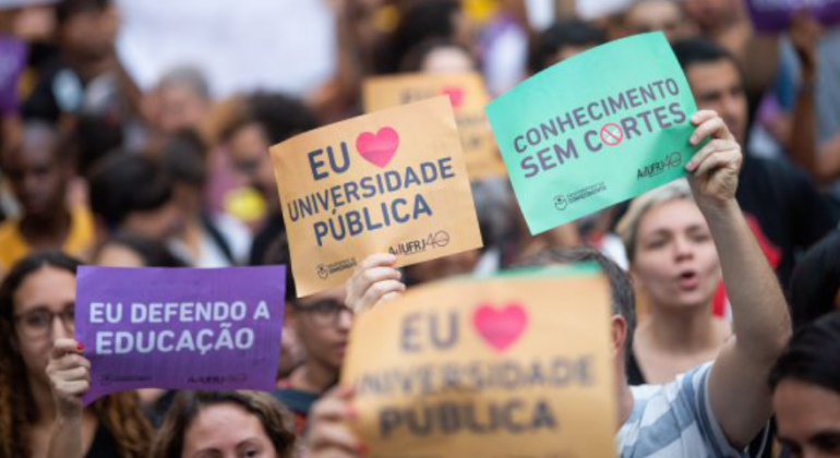 Observatório do Conhecimento: Governo arma arapuca para gestores de universidades com base na regra de ouro