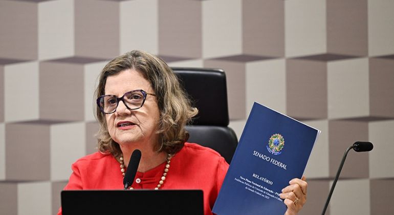 PNE pode ser votado este mês, diz presidente da Comissão de Educação