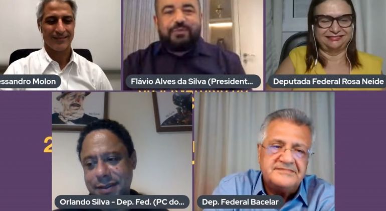 Presidente do Adufg-Sindicato media debate com deputados federais