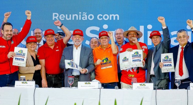 Presidente Lula encaminha ao Congresso Nacional proposta que regulamenta negociação coletiva e mandato sindical