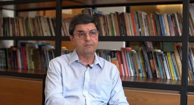 Professor da EECA critica projeto de liberação do João Leite para lazer