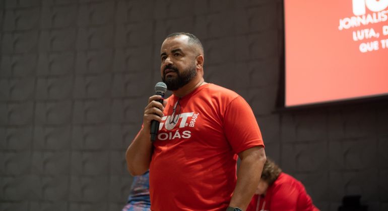 Professor Flávio Silva é eleito presidente da CUT-GO