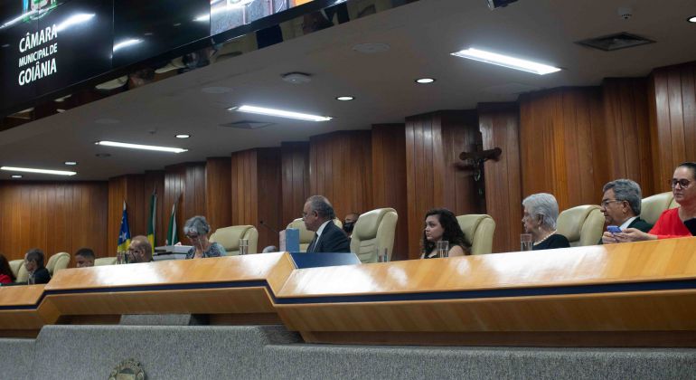 Professores indicados pelo Adufg-Sindicato recebem Comenda Colemar Natal e Silva