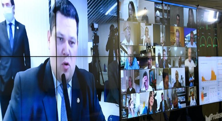 Professores se mobilizam e não sofrerão com congelamento de salários e progressões