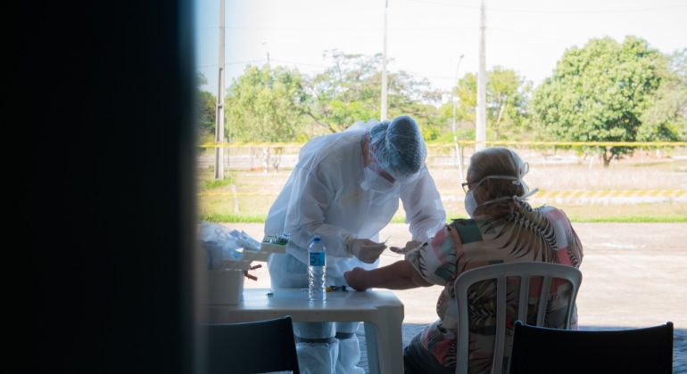 Professores, técnico-administrativos e servidores da UFG são testados para Covid-19