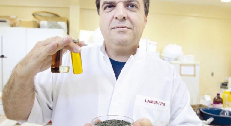 Projeto da UFG converte resíduos em produtos de alto valor agregado