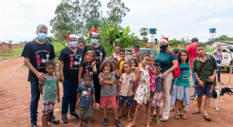 Projeto de extensão da UFG distribui brinquedos e alimentos para famílias em situação de vulnerabilidade de Aparecida de Goiânia