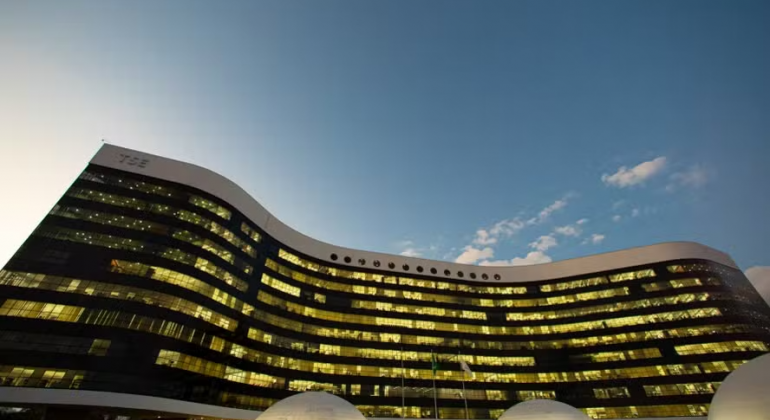 Proposta em debate no TSE abre brecha para esvaziar verbas a candidaturas de mulheres e negros