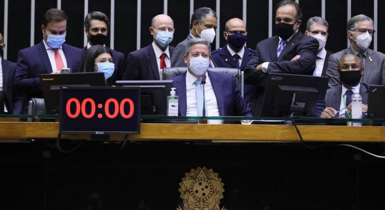 Reforma administrativa: líderes partidários já admitem que PEC não deve ser votada neste ano