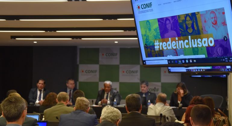 Reitor Edward Madureira participou de debate sobre a MP 914/2019, tema teve destaque na primeira reunião do Conif