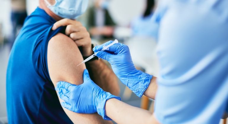 Secretaria de Saúde inicia campanha de vacinação contra a gripe