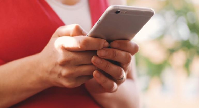 Senado analisa projeto contra discurso de ódio a mulheres na internet