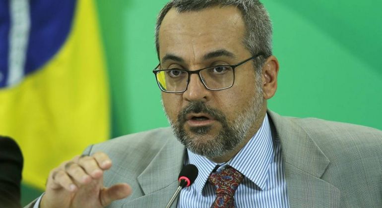 Toffoli dá 15 dias a Weintraub para se explicar sobre ofensas contra UNE