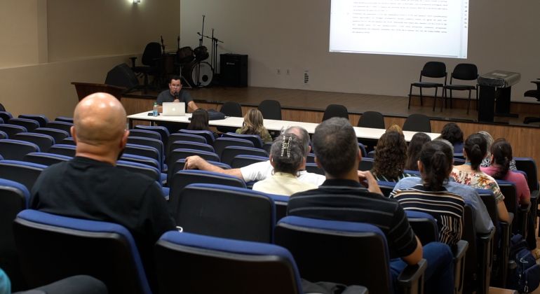 UFG em greve: docentes do IESA e do IPTSP apresentam demandas ao Adufg-Sindicato