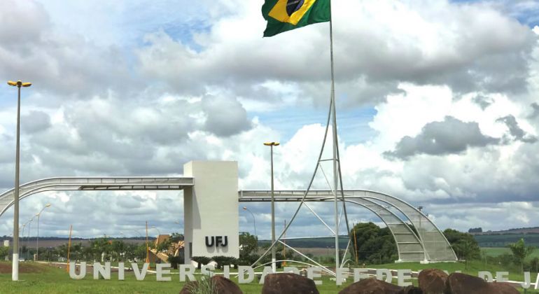 UFJ divulga nota de repúdio ao corte de R$ 3,23 bilhões no orçamento do MEC