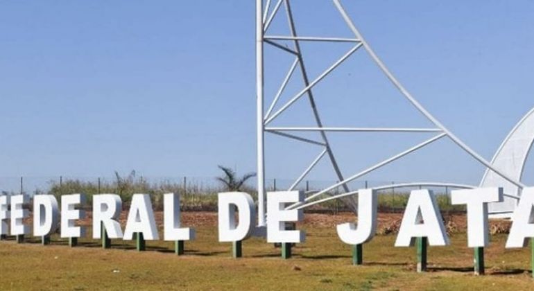 UFJ pesquisa estilo de vida da população universitária durante a quarentena